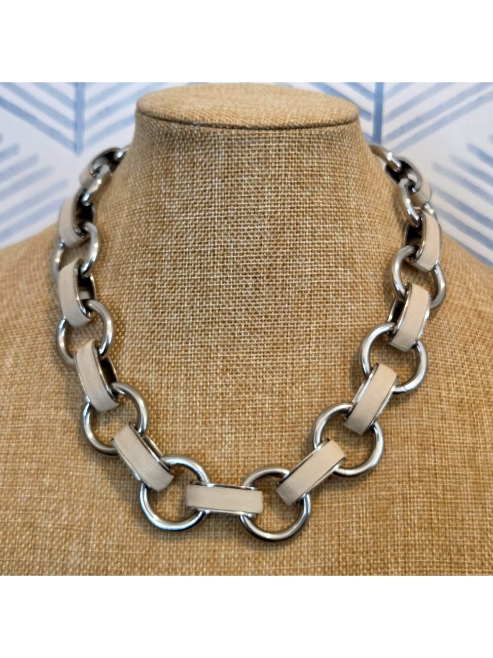 Banana Republic Silver Tone & Cream Leather Link Necklace